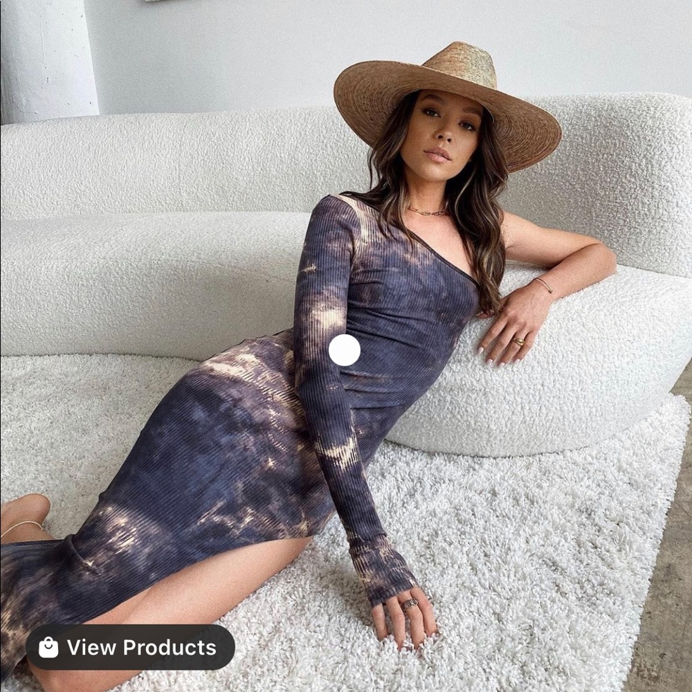Shopstarlow slit dress
